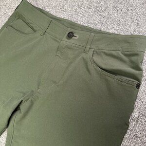 Public Rec Gamechanger 5 Pocket Pants‎ Men 31x30 Dark Olive Green Stretch Chino